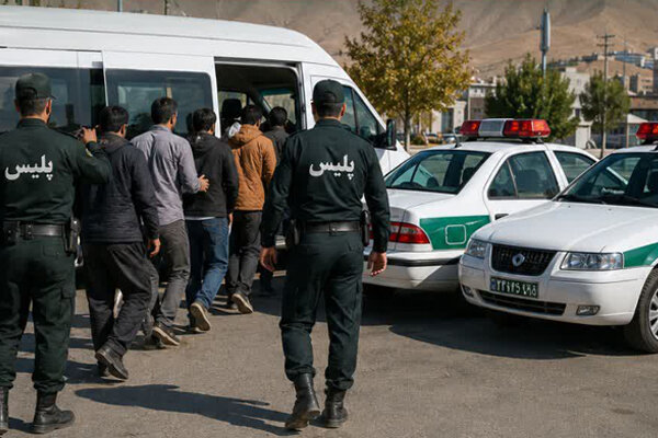 دستگیری ۱۰۴ نفر اتباع بیگانه غیر مجاز در خاش